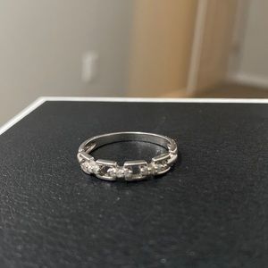 Size 8 ring